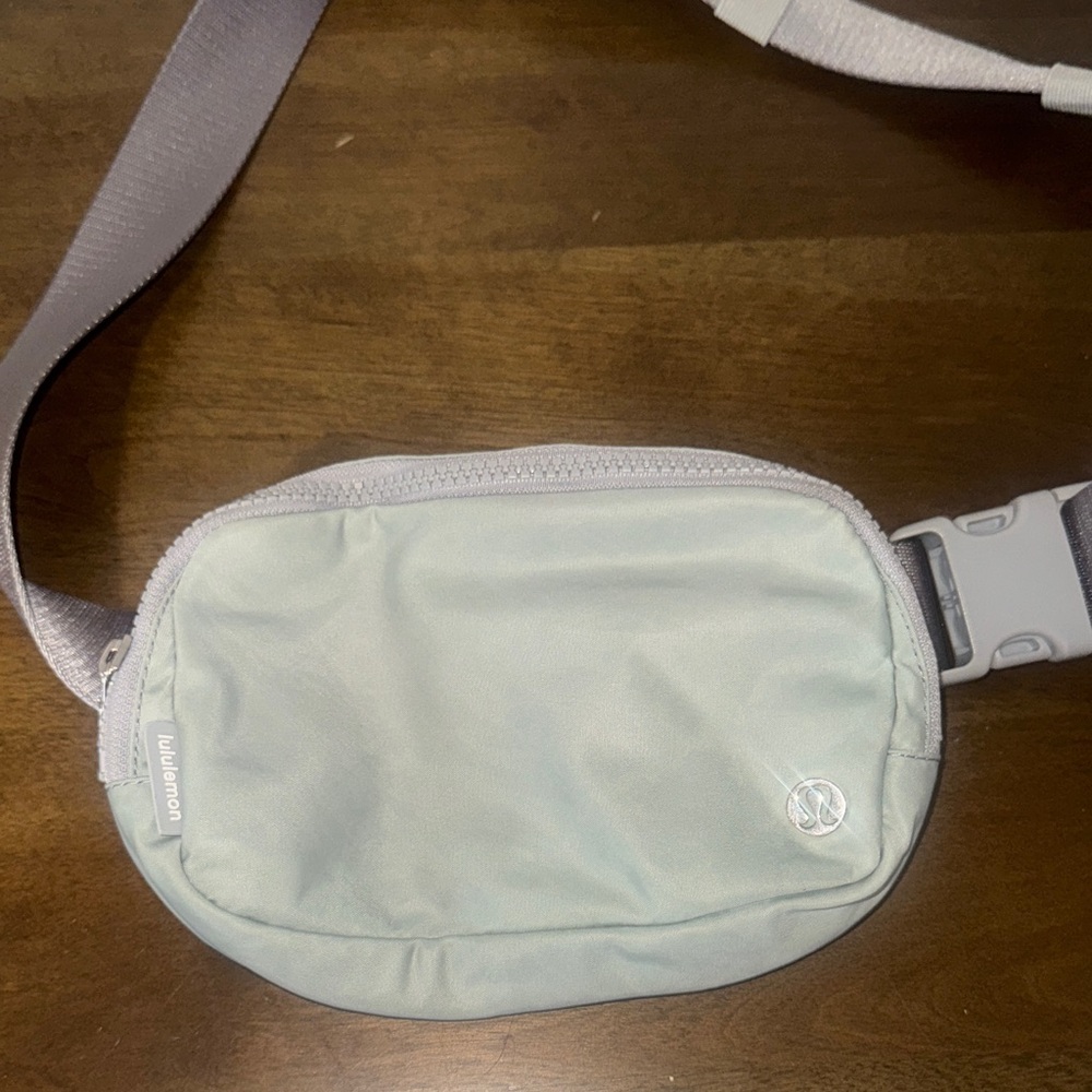 Lululemon belt bag
